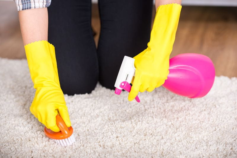 Como-limpiar-un-sofá-de-tela-en-casa-pasos